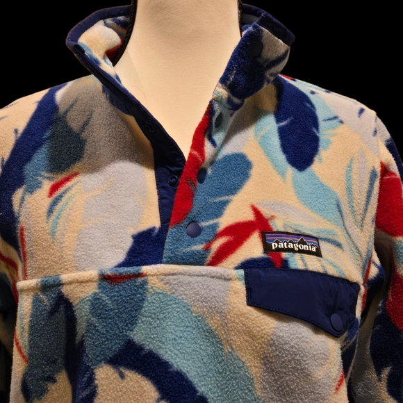 Patagonia Synchilla Fleece in Red, Blue, and Cream - Picture 4 of 11